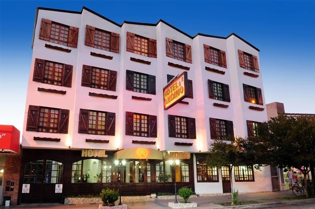 Hôtel Andino à Villa Carlos Paz Extérieur photo
