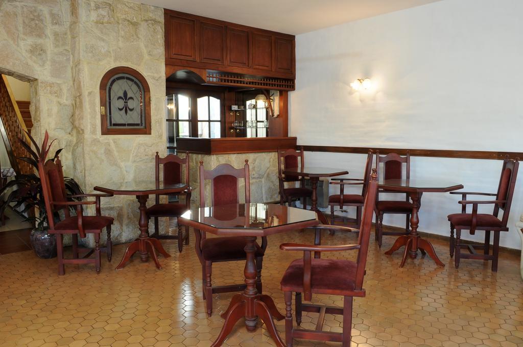 Hôtel Andino à Villa Carlos Paz Extérieur photo