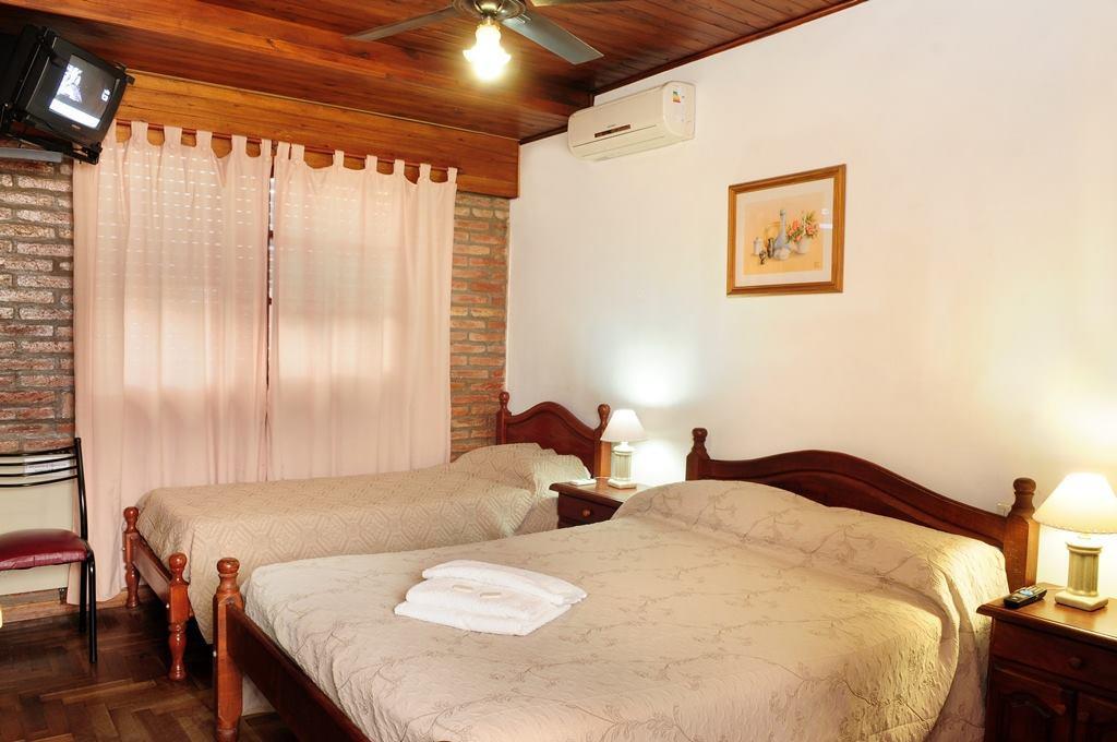Hôtel Andino à Villa Carlos Paz Extérieur photo