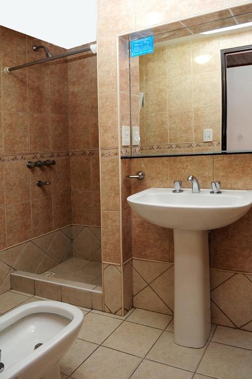 Hôtel Andino à Villa Carlos Paz Extérieur photo